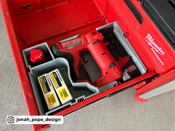 Milwaukee Packout - Opbevaringsindsats til M12 stiftepistol